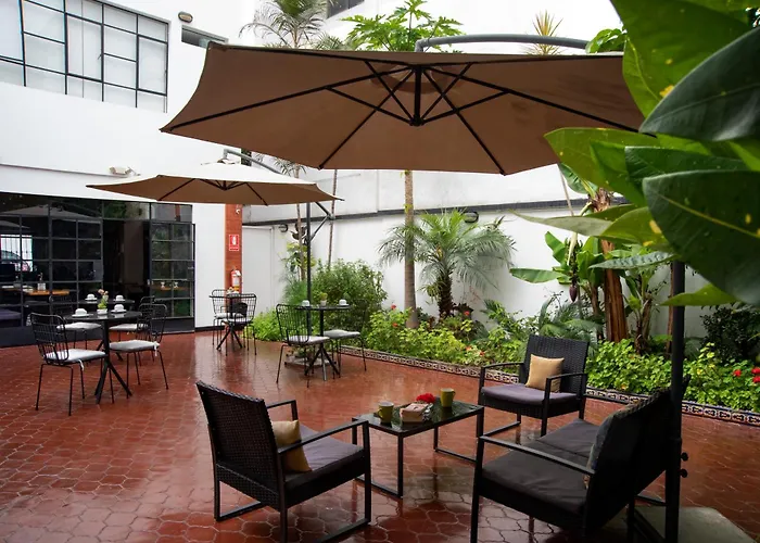 Lima 18 Boutique