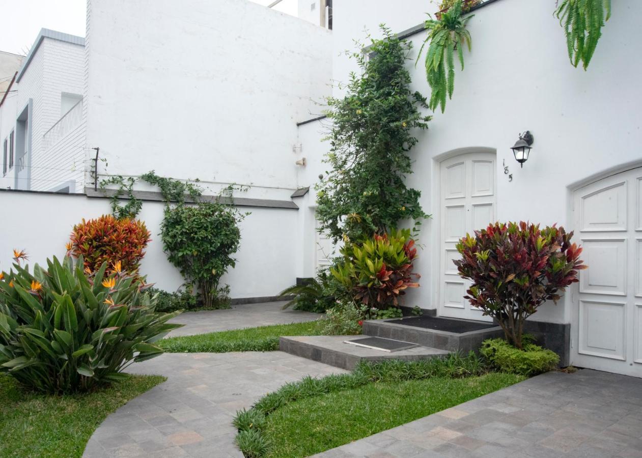 18 Boutique * Lima